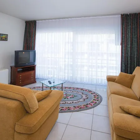 Partial Sea View Getaway