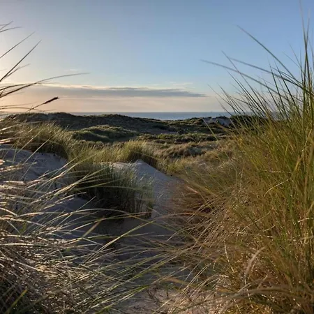 Partial Sea View Getaway Apartment Middelkerke