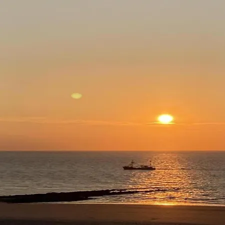 Partial Sea View Getaway * Middelkerke